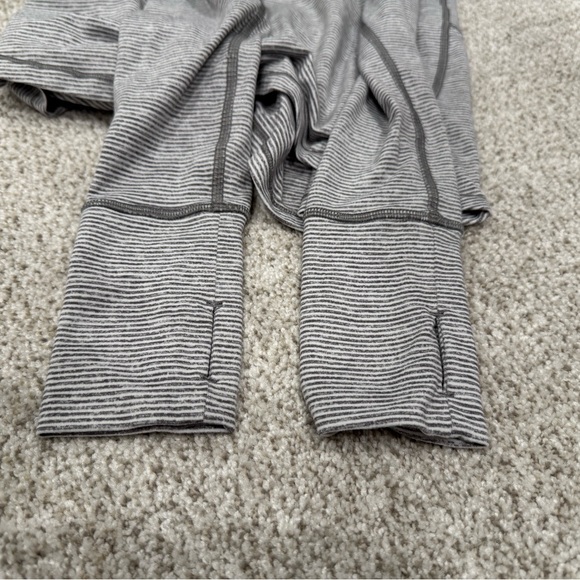 Lululemon Warm Your Core Long Sleeve - Picture 4 of 4